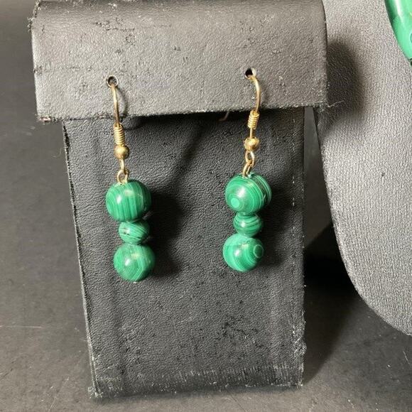 Green Malachite Jewelry Set - Picture 2 of 7